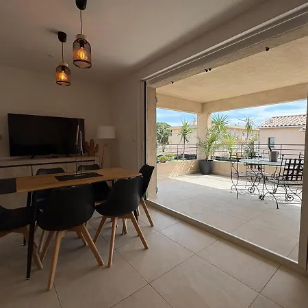 Duplex Neuf Avec Terrasse Et Tropezienne Ferienhaus *