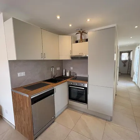 Casa vacanze Duplex Neuf Avec Terrasse Et Tropezienne *